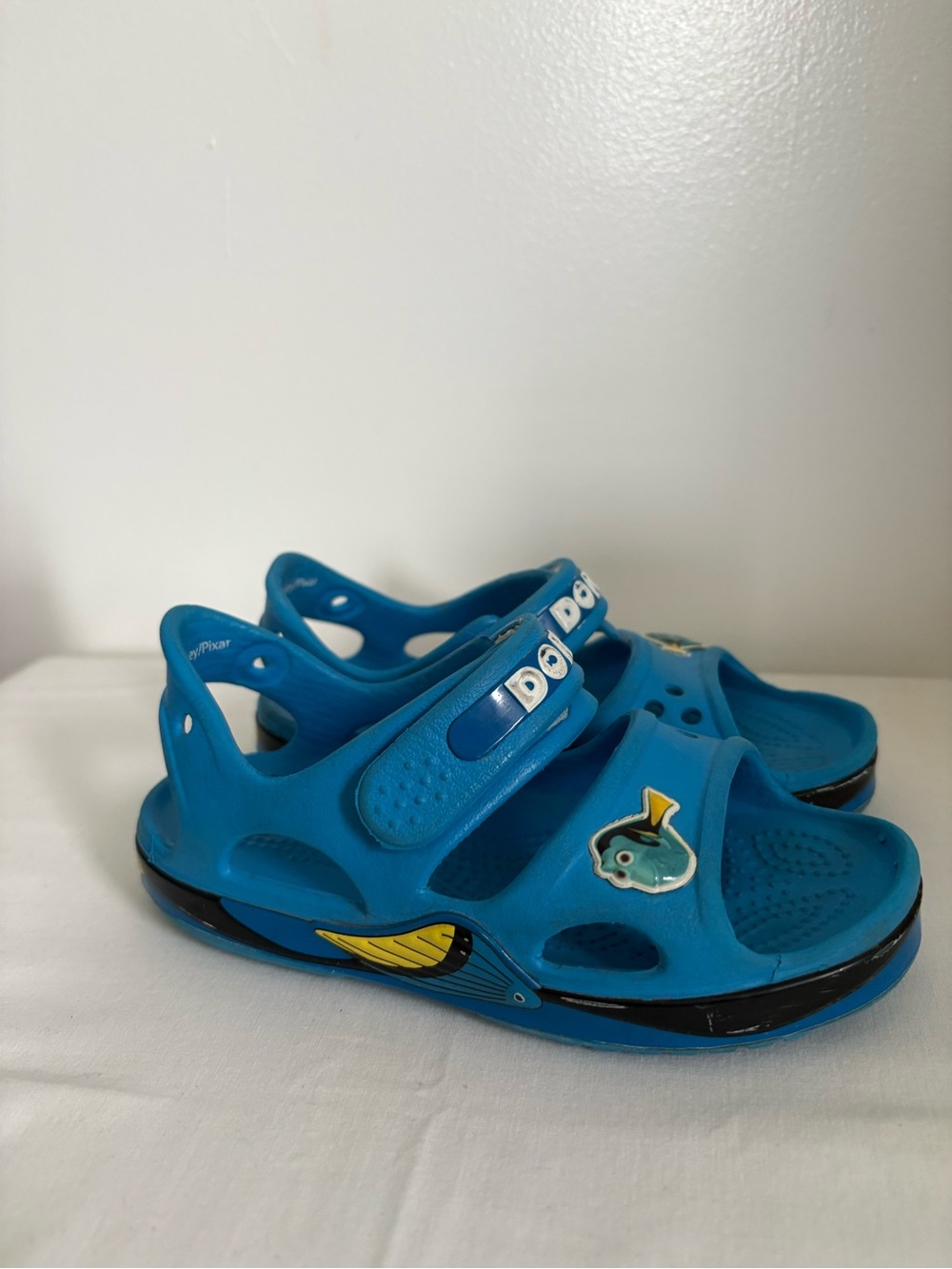 Disney Pixar Finding Dory Crocs Blue Toddler Sandals C10